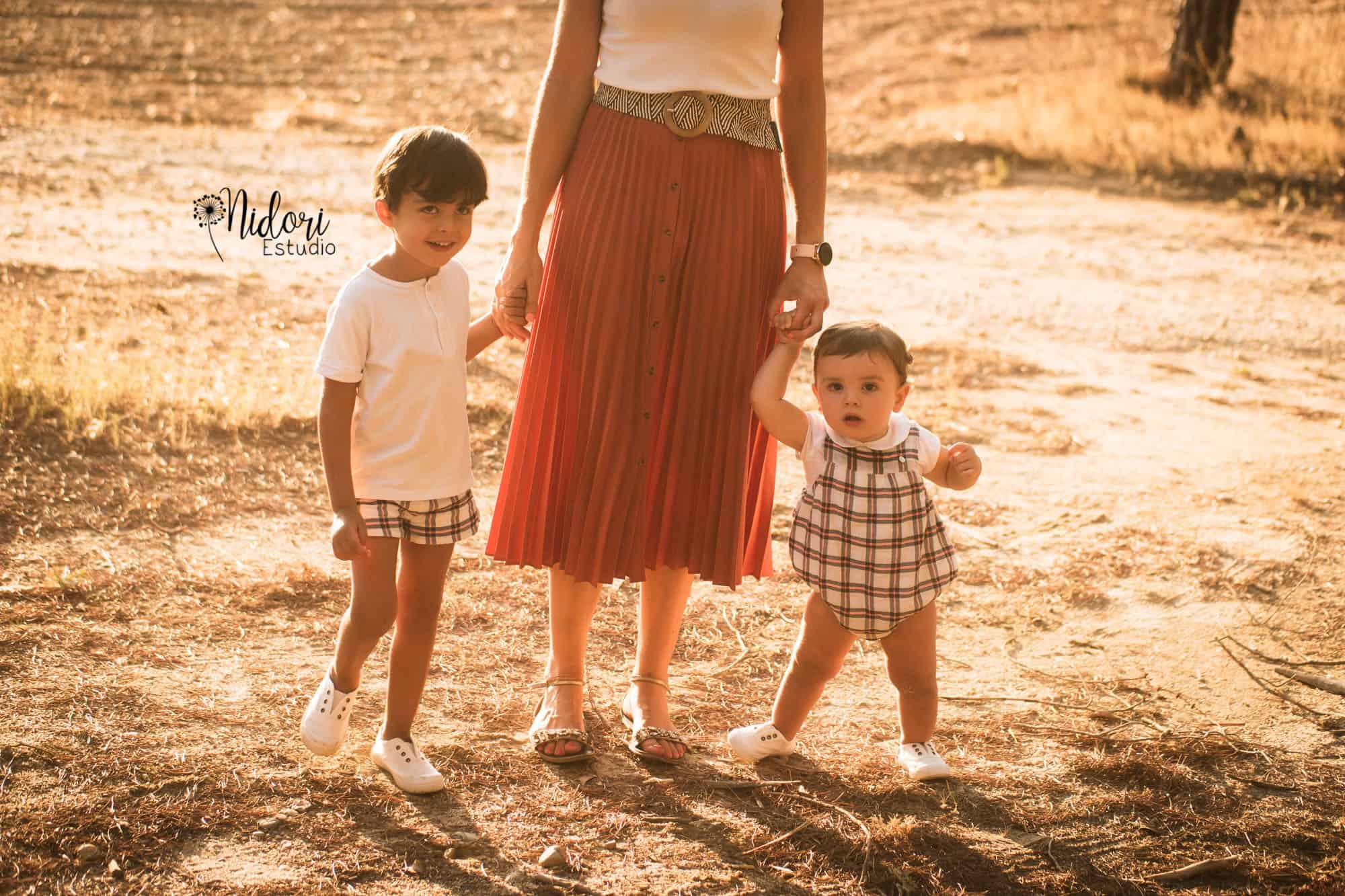 familiares-sesion-familia-fotografia-exteriores-nidoriestudio-fotos-valencia-almazora-castellon-españa-spain-11